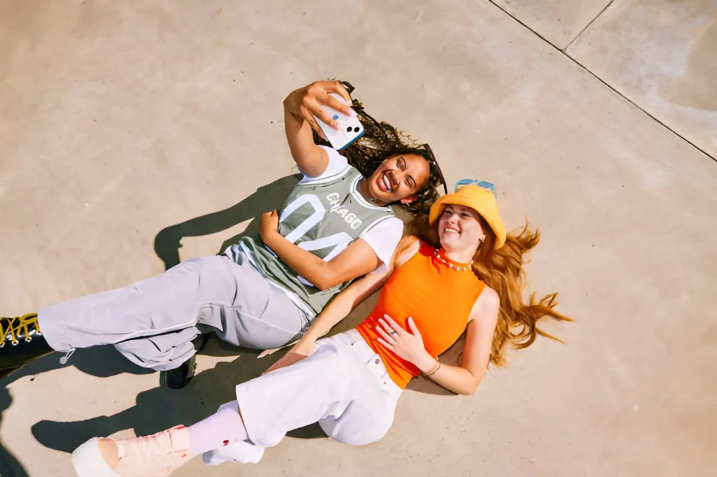 How People Express Themselves Through Digital Characters